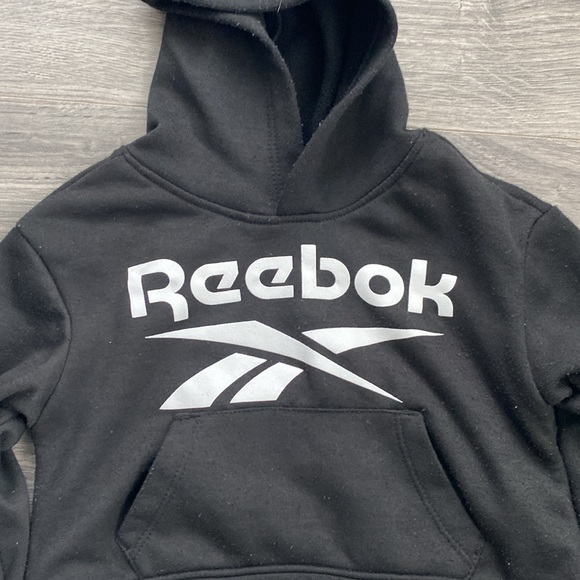 Kids Reebok Sweatsuit - Picture 3 of 8